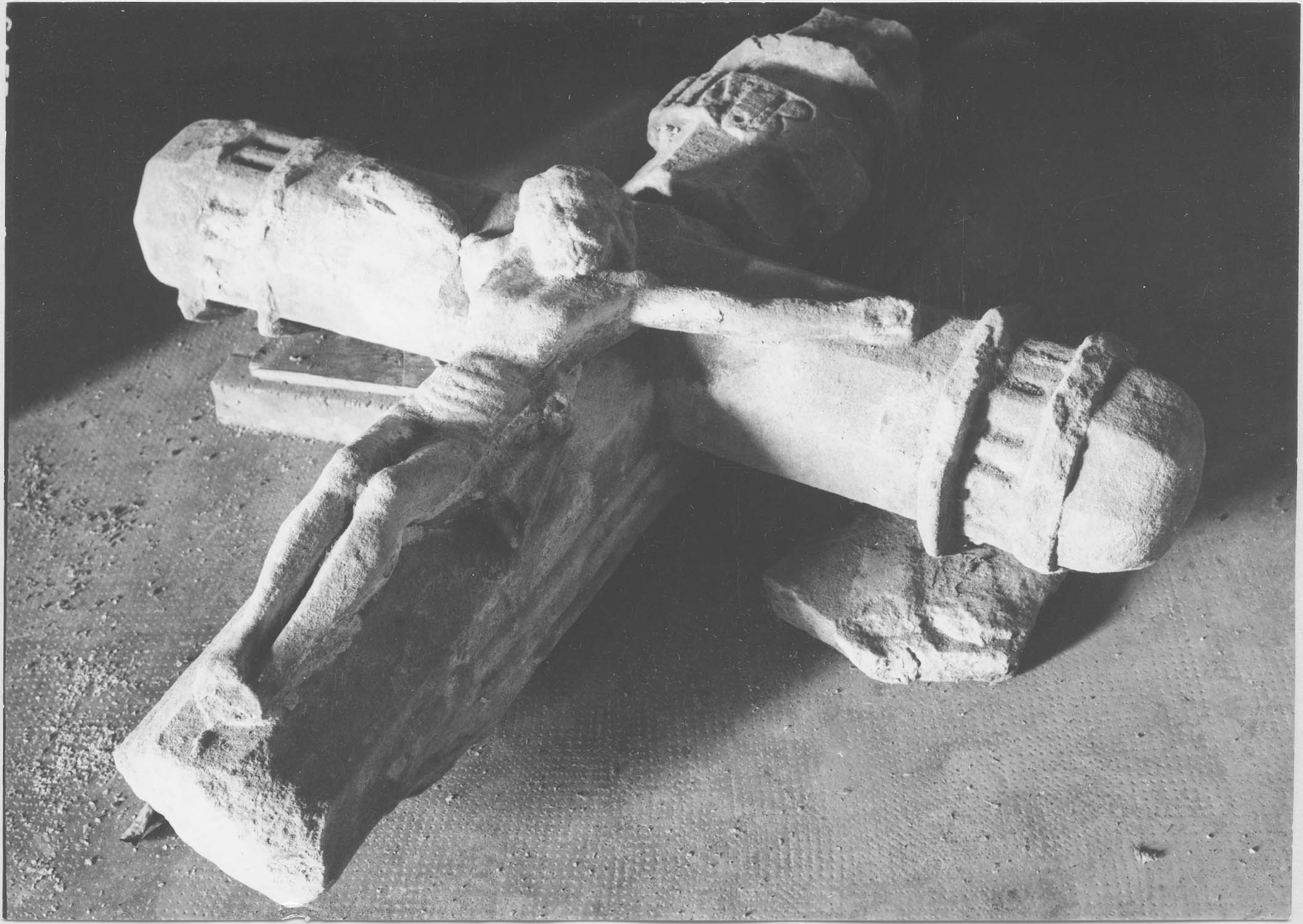 croix de chemin, vue générale - © Ministère de la Culture (France), Médiathèque du patrimoine et de la photographie (objets mobiliers), tous droits réservés