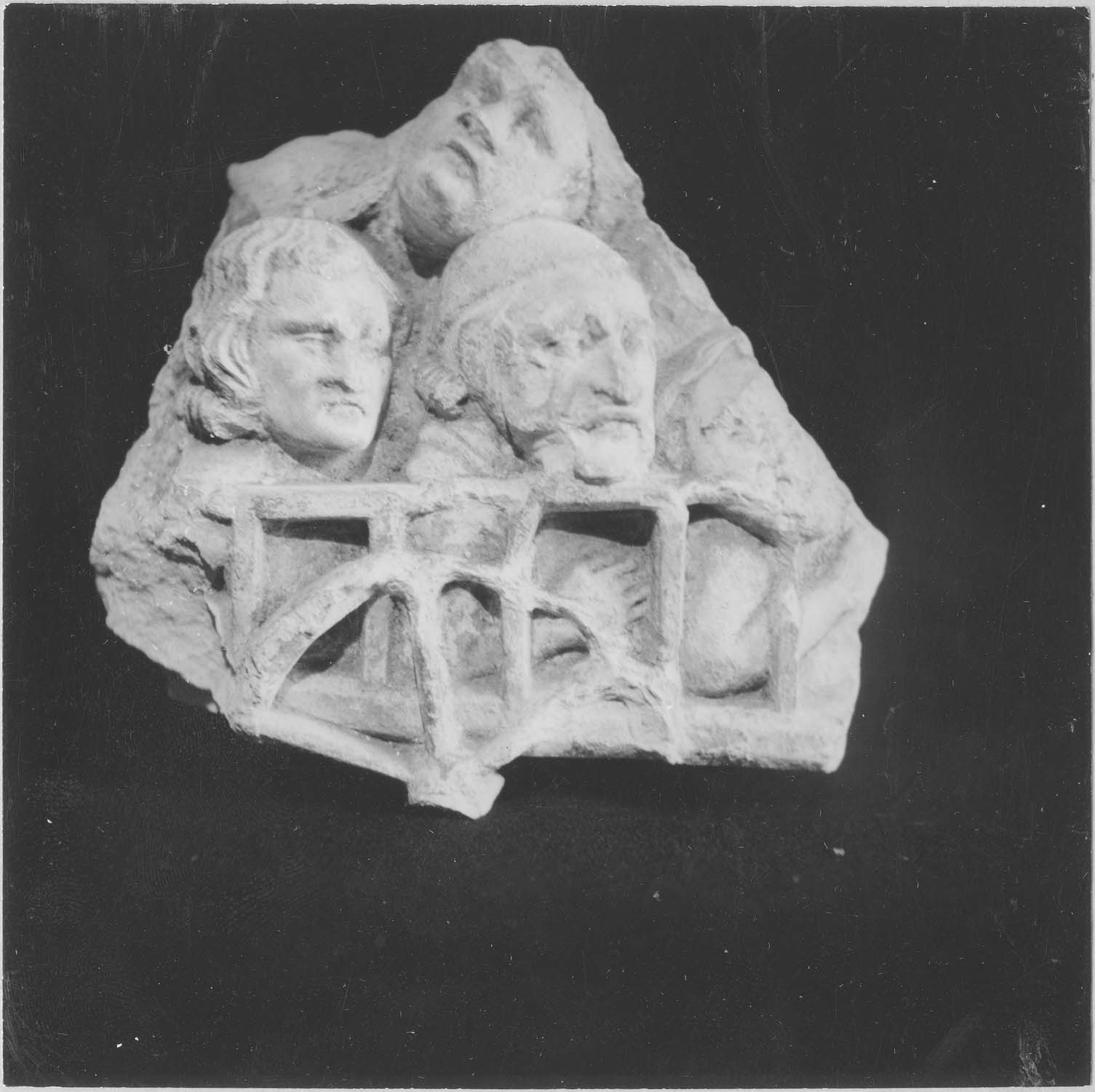 sculpture : La Charrette des damnés, vue générale - © Ministère de la Culture (France), Médiathèque du patrimoine et de la photographie (objets mobiliers), tous droits réservés