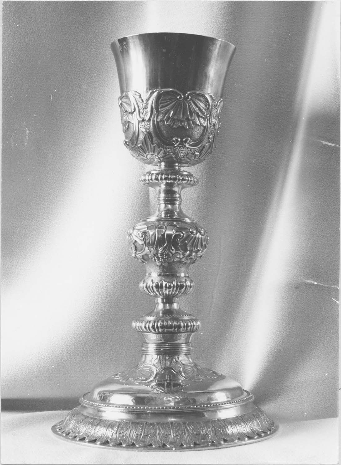 calice, vue générale - © Ministère de la Culture (France), Médiathèque du patrimoine et de la photographie (objets mobiliers), tous droits réservés