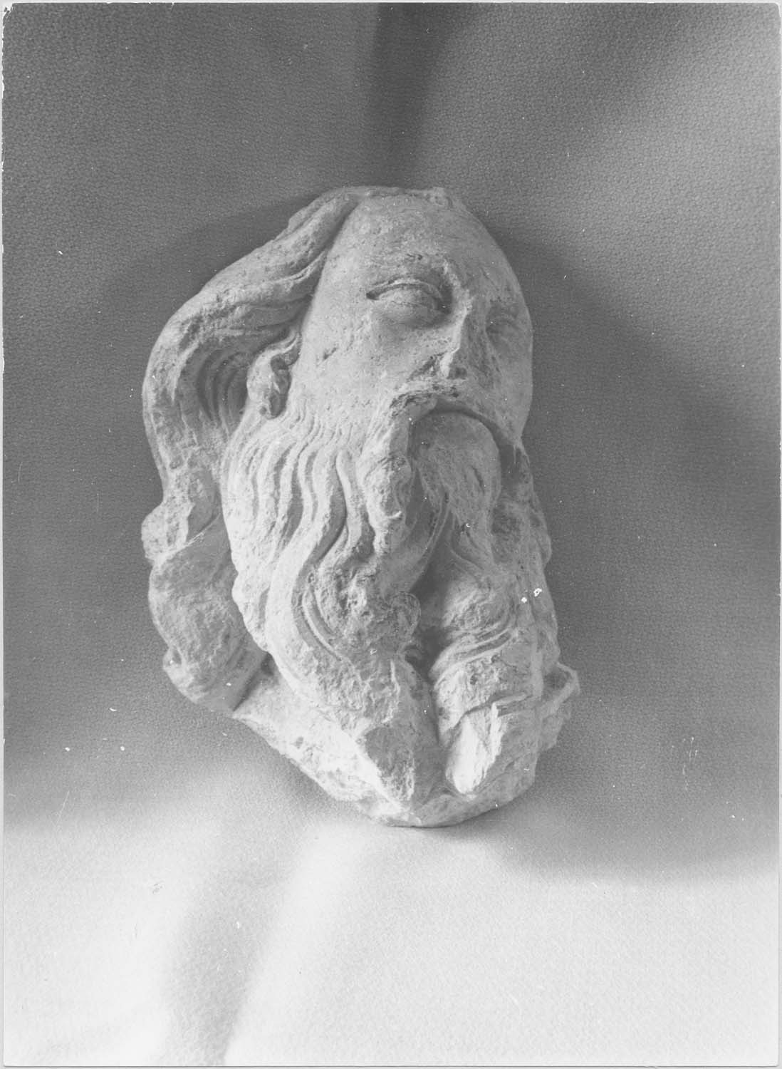 statue (tête) : Homme, vue générale - © Ministère de la Culture (France), Médiathèque du patrimoine et de la photographie (objets mobiliers), tous droits réservés