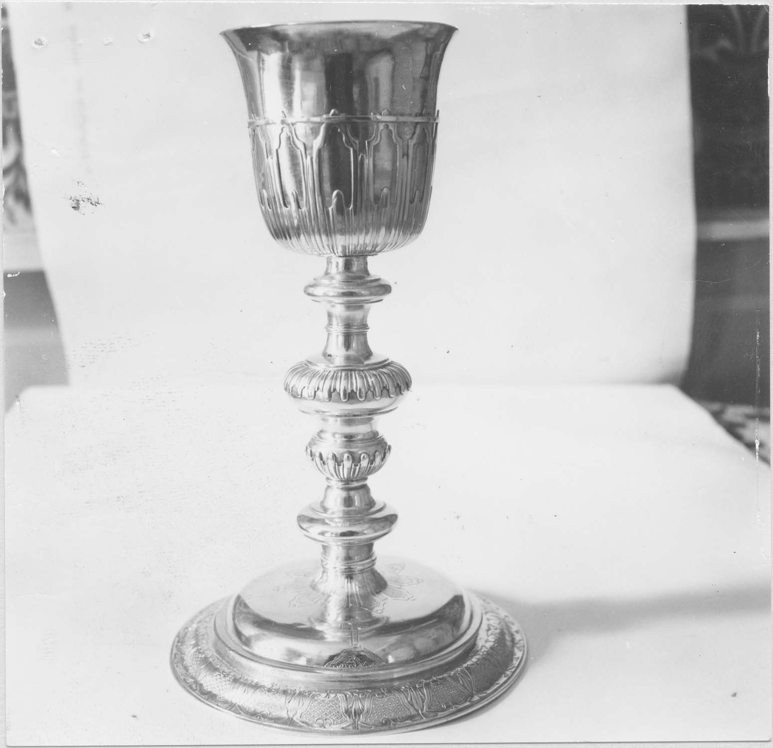 calice, vue générale - © Ministère de la Culture (France), Médiathèque du patrimoine et de la photographie (objets mobiliers), tous droits réservés
