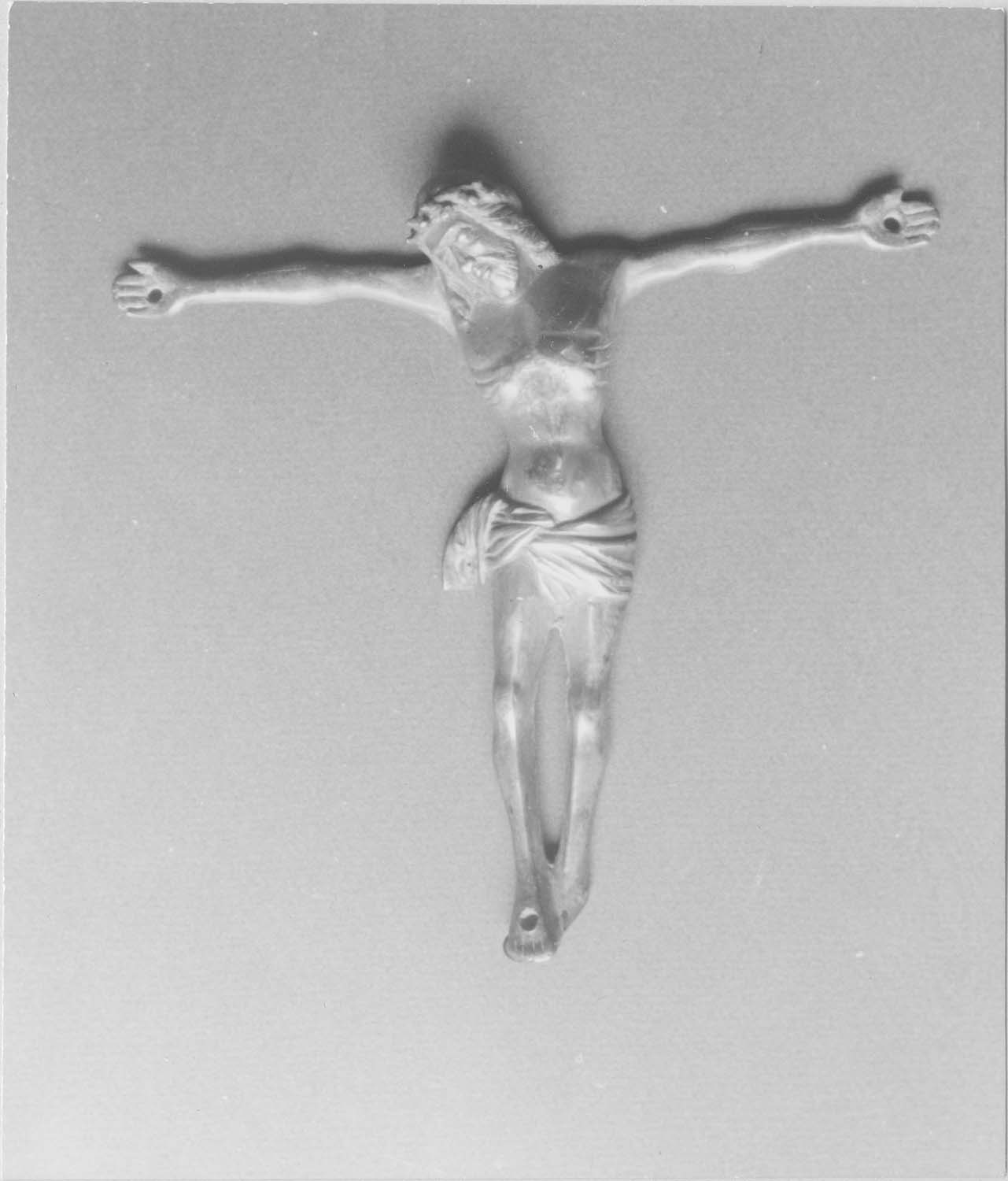 statue : Christ en croix, vue générale - © Ministère de la Culture (France), Médiathèque du patrimoine et de la photographie (objets mobiliers), tous droits réservés