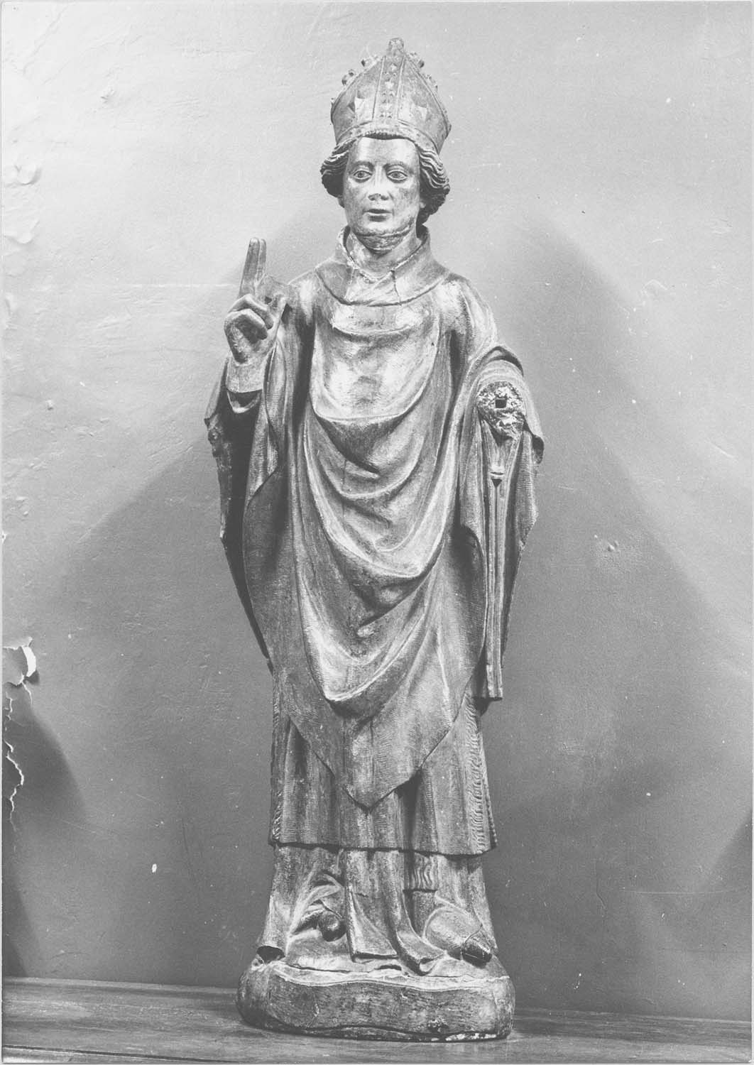 statue : évêque non identifié, vue générale - © Ministère de la Culture (France), Médiathèque du patrimoine et de la photographie (objets mobiliers), tous droits réservés