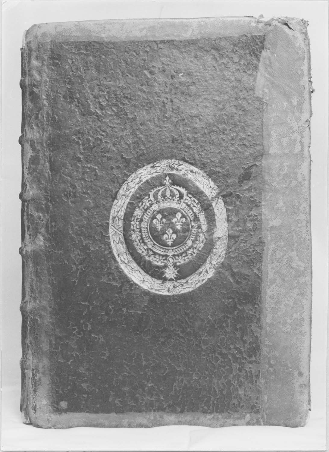 livre : Combat spirituel, vue générale de la couverture - © Ministère de la Culture (France), Médiathèque du patrimoine et de la photographie (objets mobiliers), tous droits réservés
