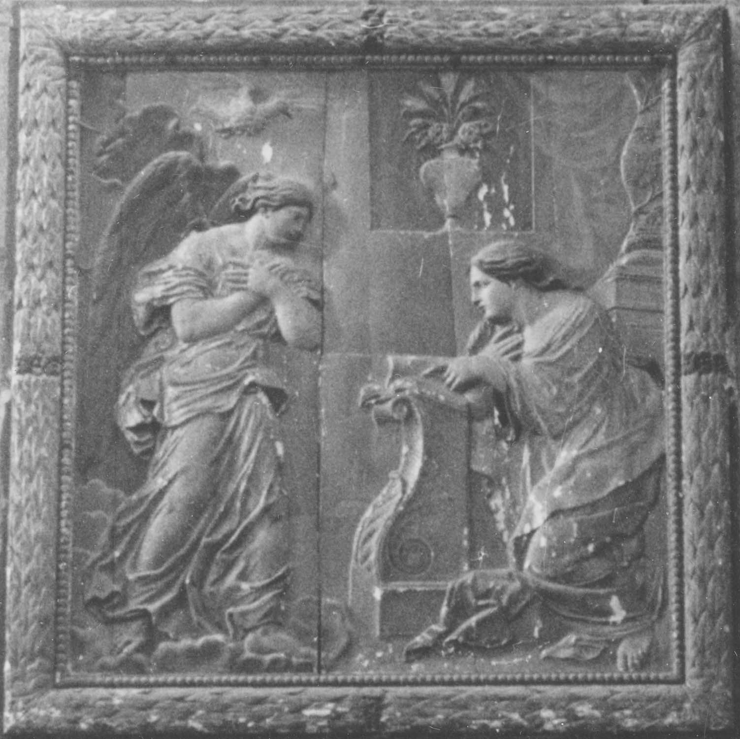 relief (panneau sculpté) : l'Annonciation, vue générale - © Ministère de la Culture (France), Médiathèque du patrimoine et de la photographie, diffusion RMN-GP