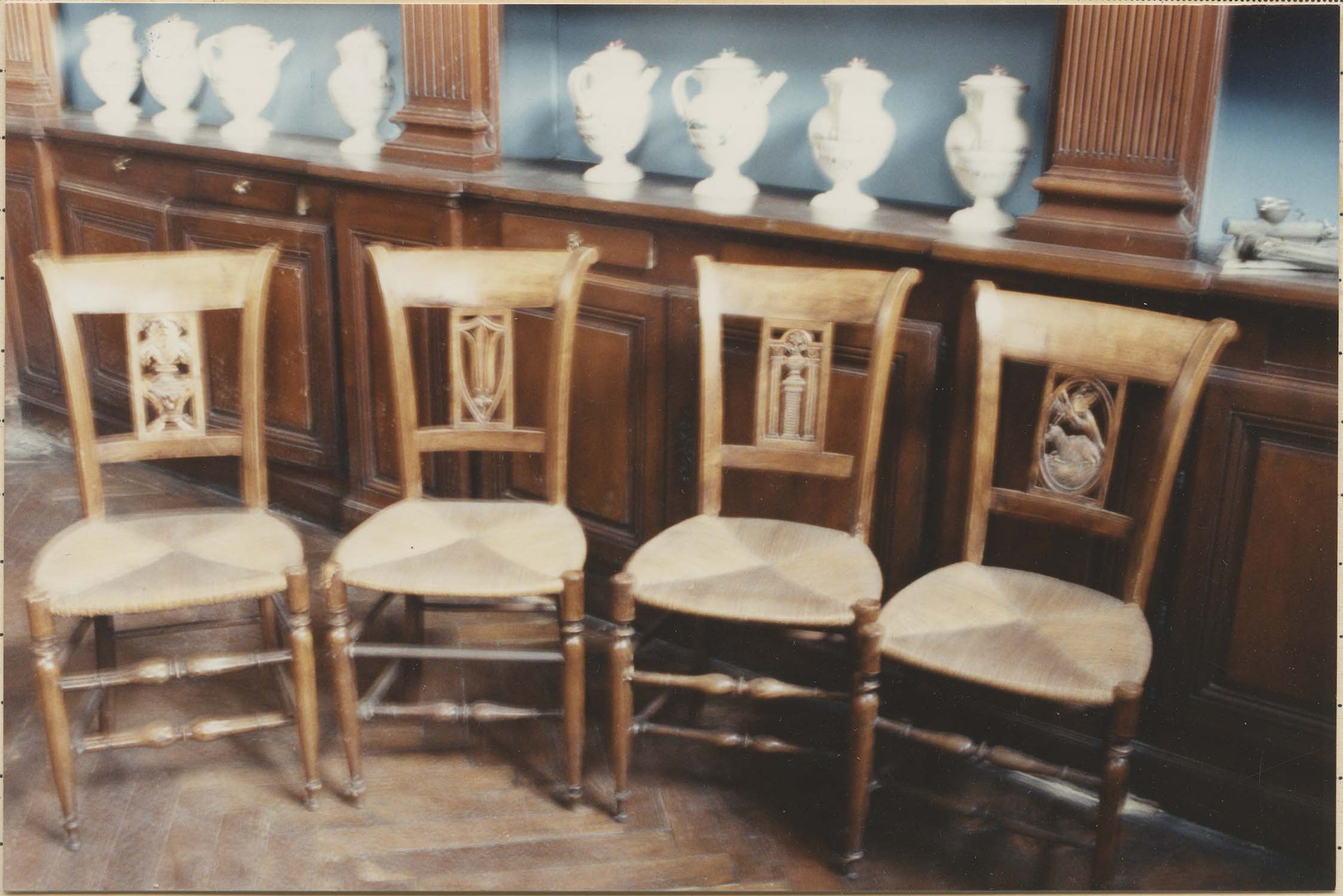 chaises, vue générale