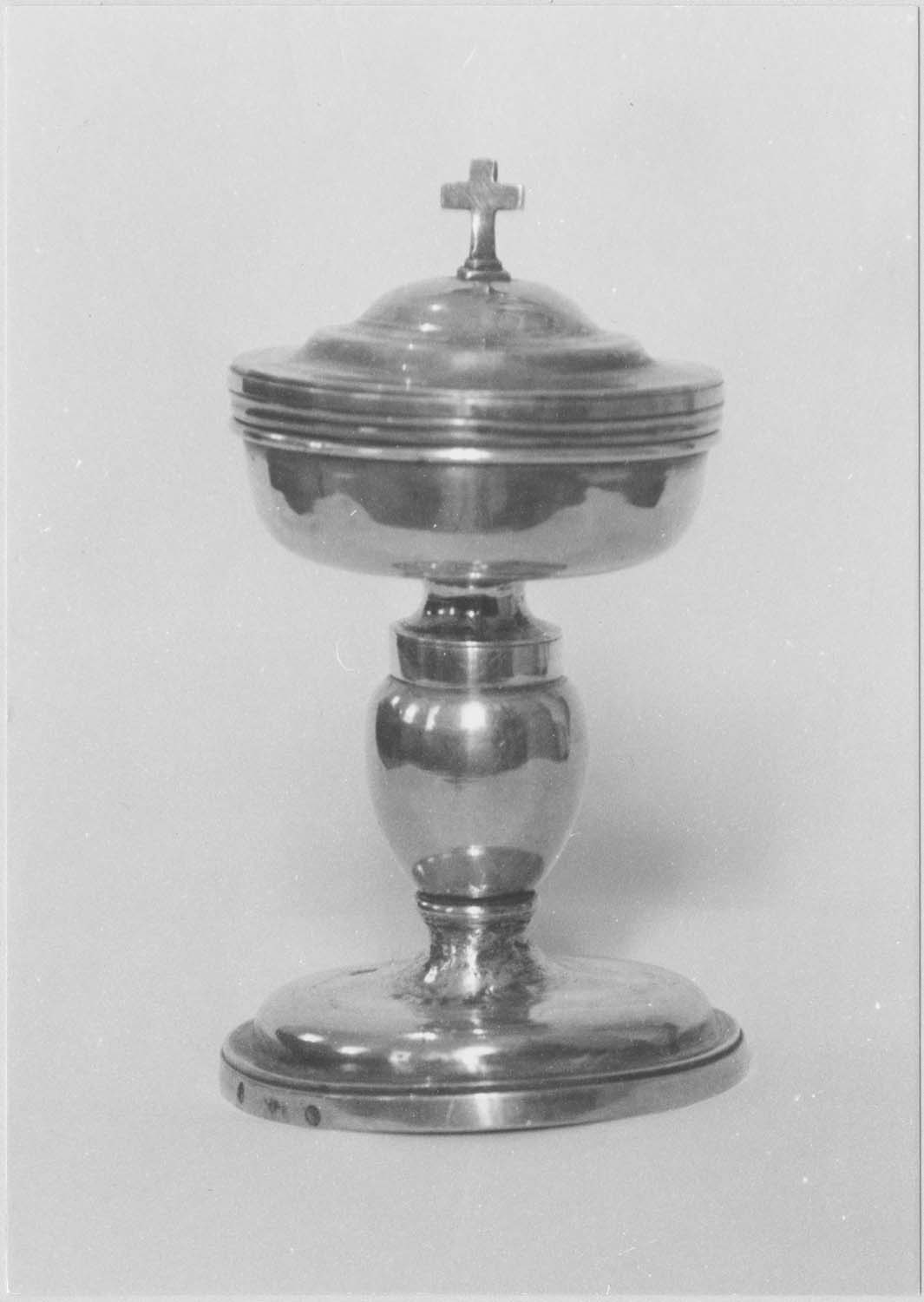 ciboire (pyxide-chrémeau), vue générale - © Ministère de la Culture (France), Médiathèque du patrimoine et de la photographie, diffusion RMN-GP