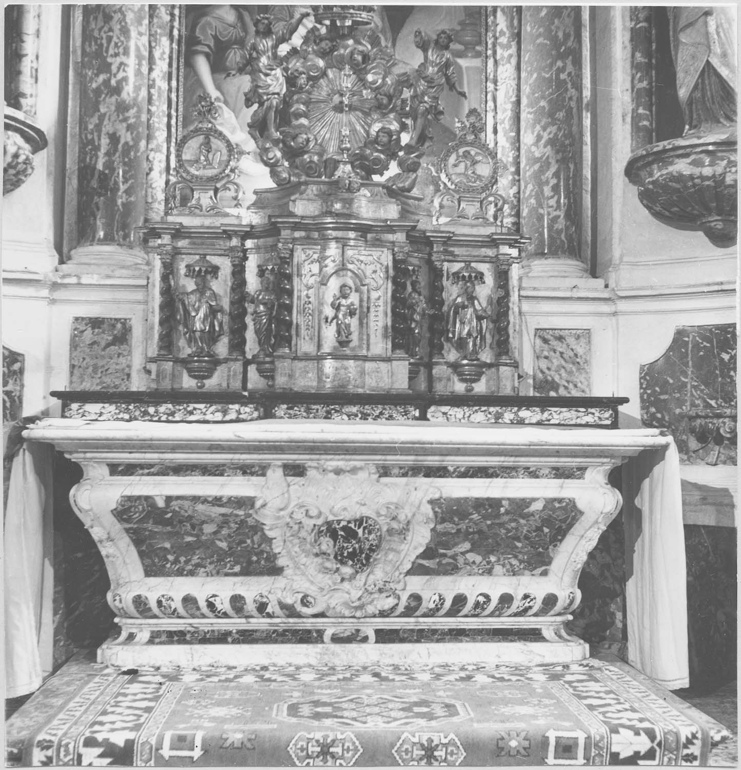 autel et tabernacle du maître-autel, vue générale - © Ministère de la Culture (France), Médiathèque du patrimoine et de la photographie, diffusion RMN-GP