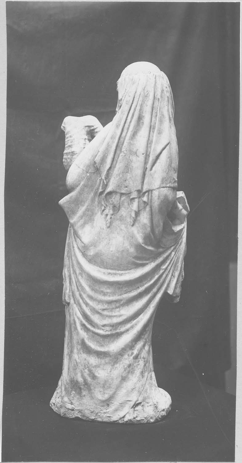 statuette : Vierge à l'Enfant, vue générale du revers - © Ministère de la Culture (France), Médiathèque du patrimoine et de la photographie, diffusion RMN-GP
