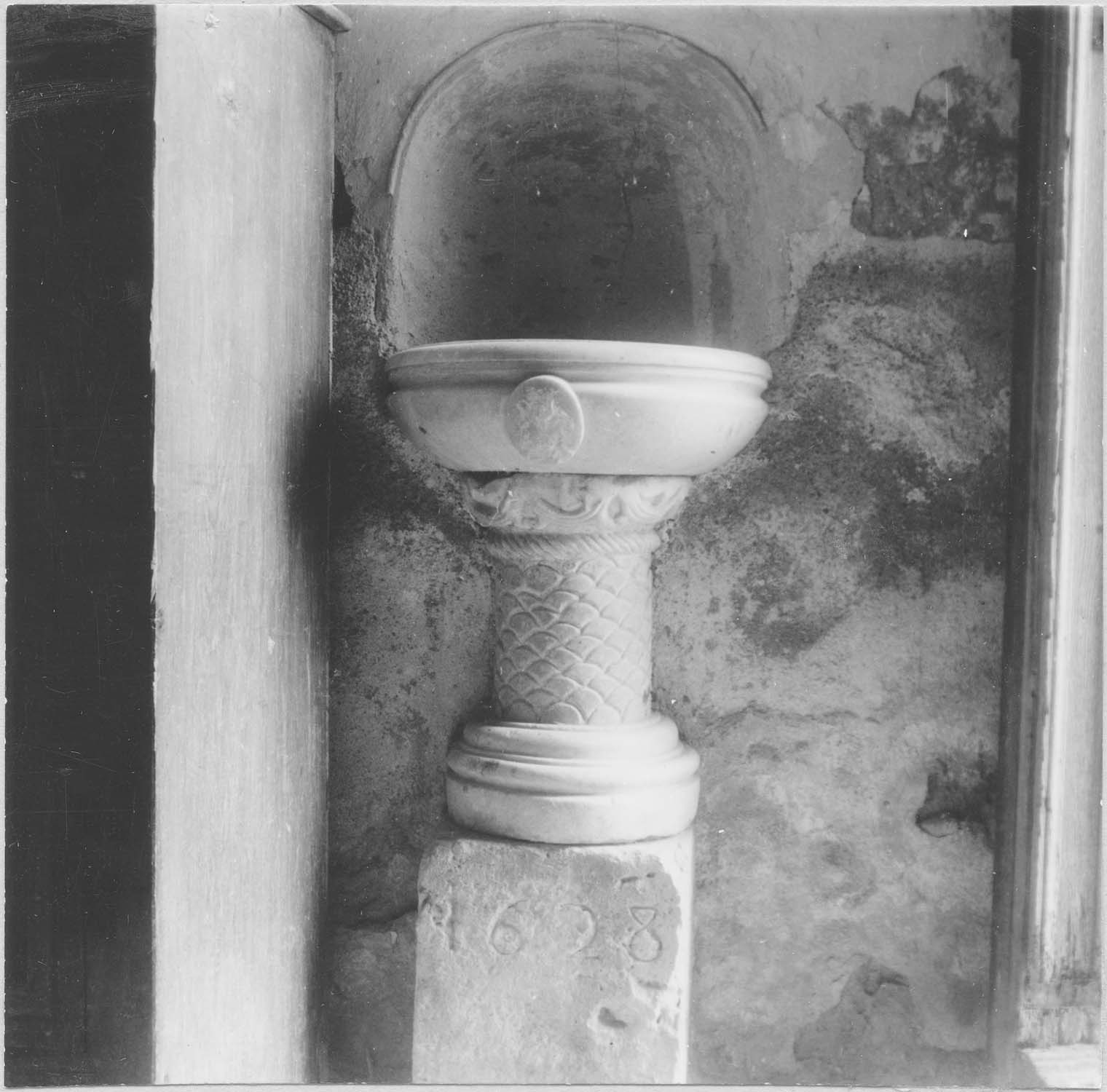 bénitier, vue générale - © Ministère de la Culture (France), Médiathèque du patrimoine et de la photographie, diffusion RMN-GP