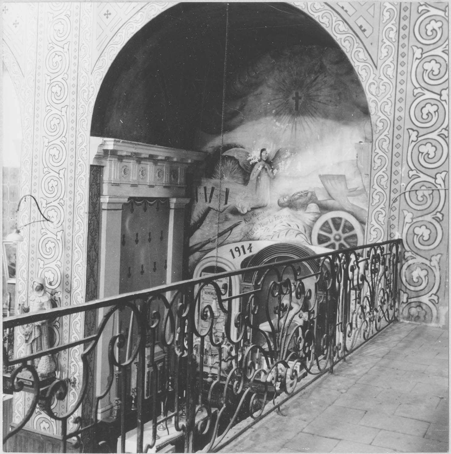 clôture de choeur (table de communion), actuellement garde-corps de tribune, vue générale - © Ministère de la Culture (France), Médiathèque du patrimoine et de la photographie, diffusion RMN-GP