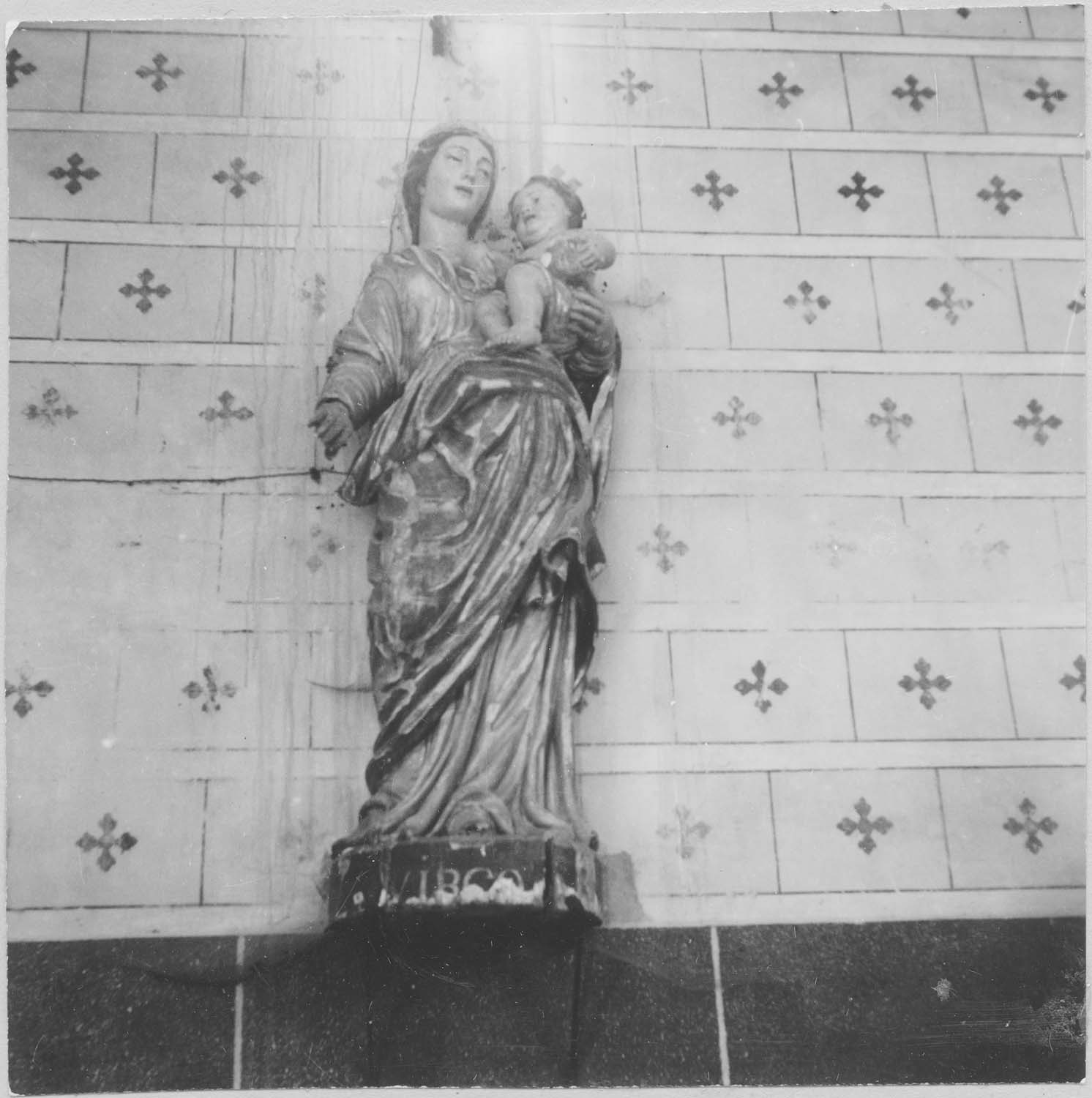 statue : Vierge à l'Enfant, vue générale - © Ministère de la Culture (France), Médiathèque du patrimoine et de la photographie, diffusion RMN-GP