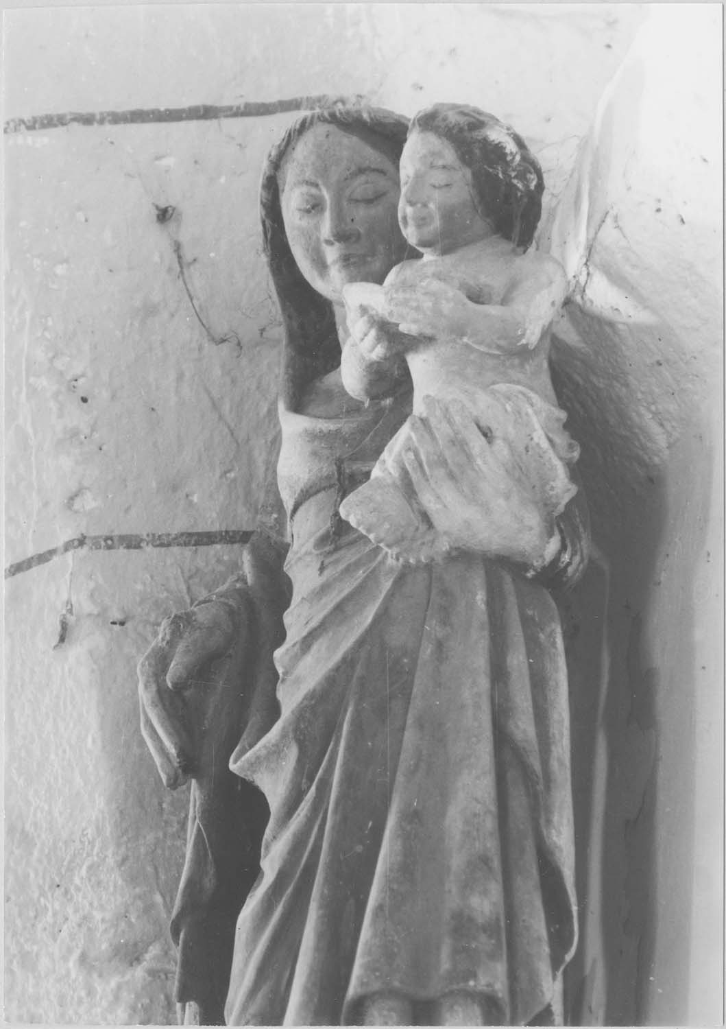 statue : Vierge à l'Enfant, vue partielle - © Ministère de la Culture (France), Médiathèque du patrimoine et de la photographie, diffusion RMN-GP