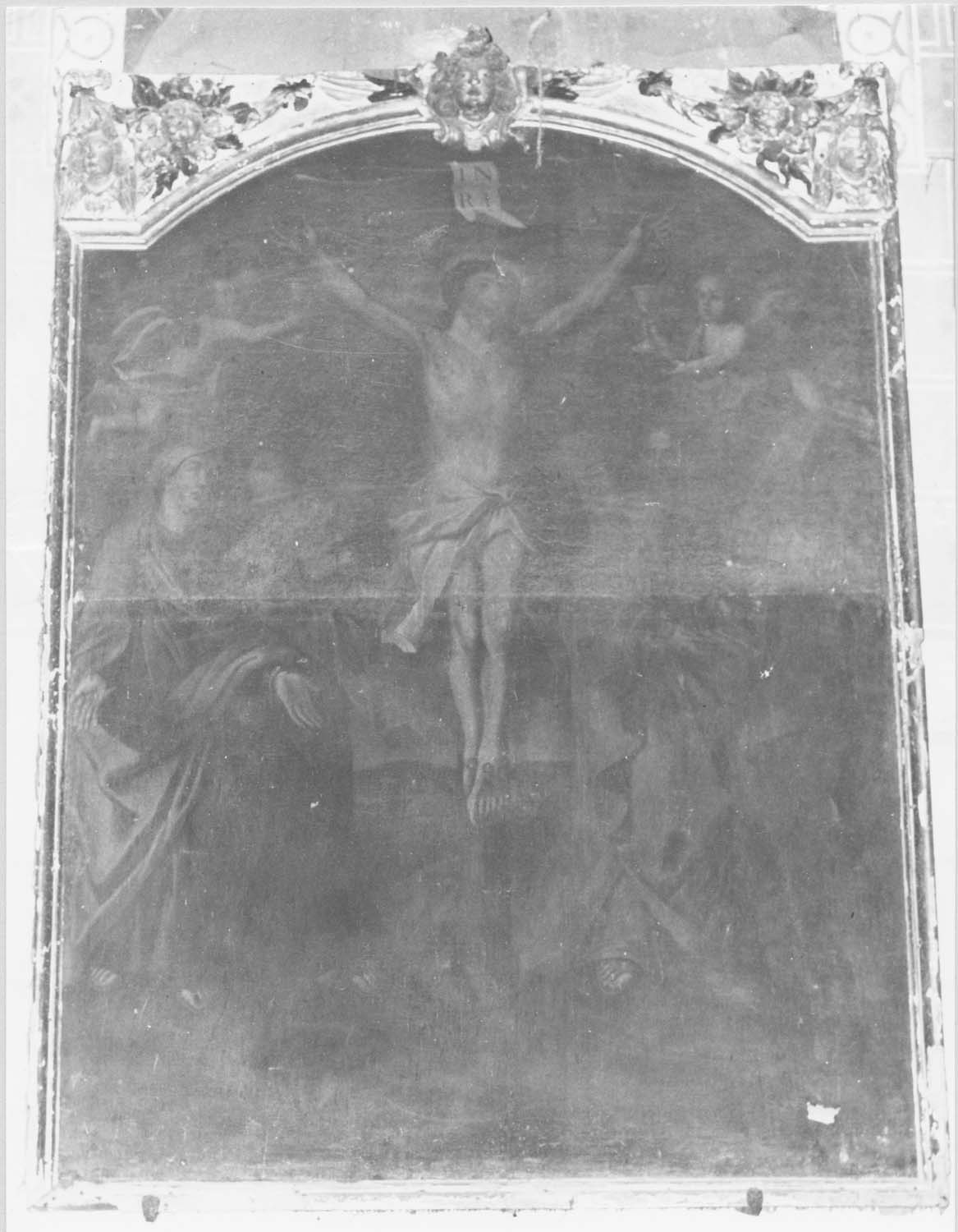 tableau : Le Christ en croix entre saint André, la Vierge et saint Jean, cadre, vue générale