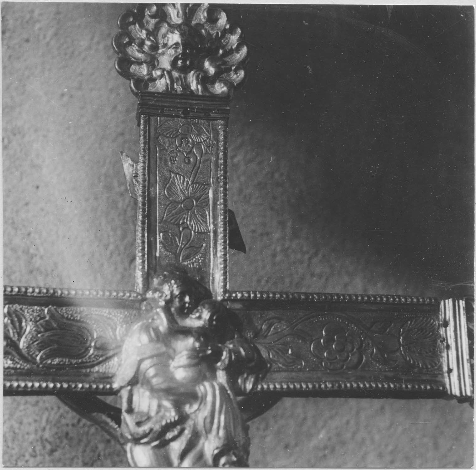 croix de procession, détail