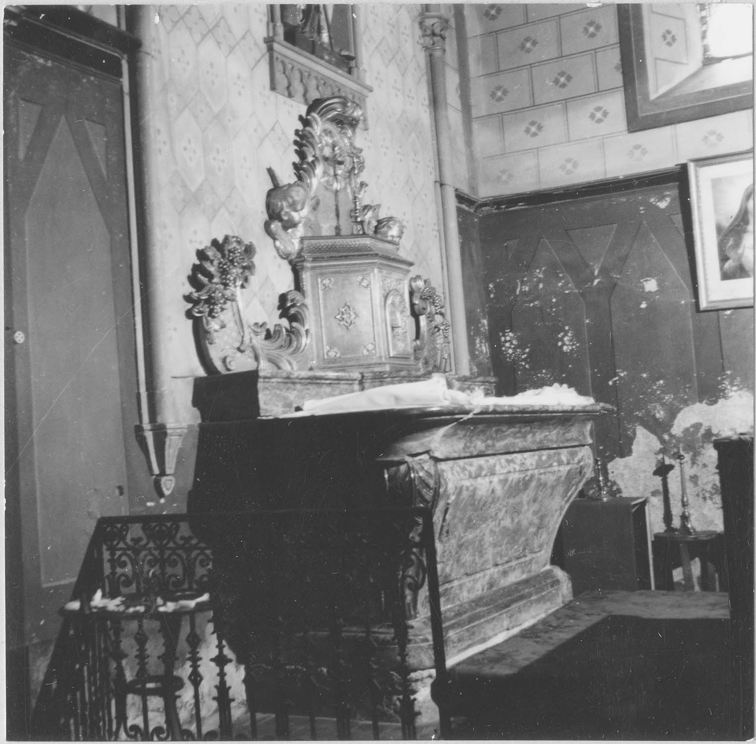 autel et tabernacle, vue générale - © Ministère de la Culture (France), Médiathèque du patrimoine et de la photographie, diffusion RMN-GP
