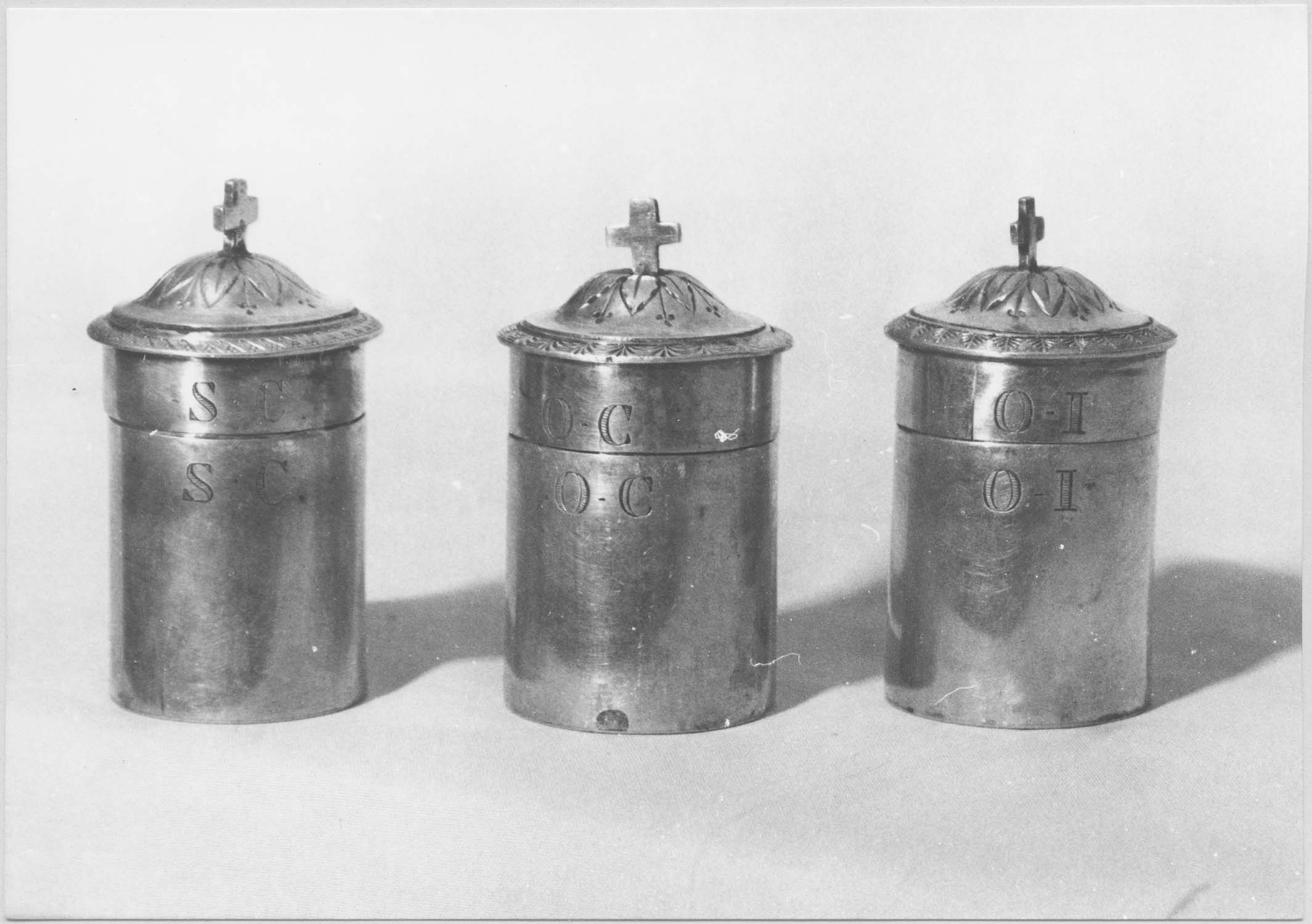ampoules aux saintes huiles, vue générale - © Ministère de la Culture (France), Médiathèque du patrimoine et de la photographie, diffusion RMN-GP