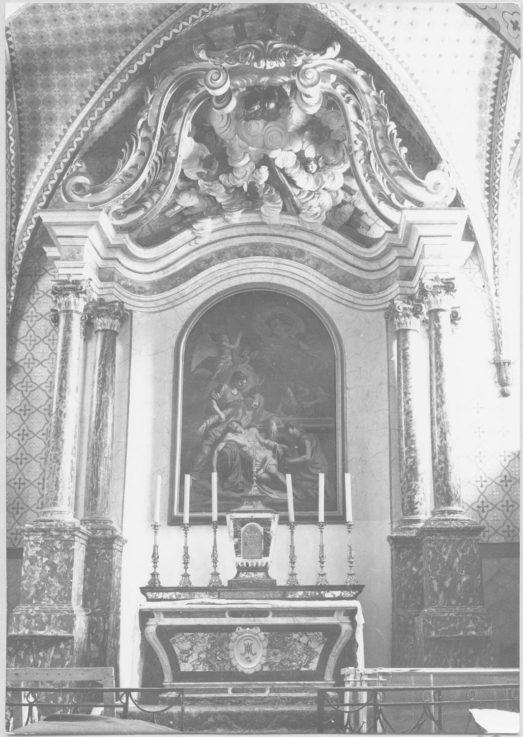 autel, retable, tableau : La Déposition de Croix, gradin, tabernacle (maître-autel), vue générale - © Ministère de la Culture (France), Médiathèque du patrimoine et de la photographie, diffusion RMN-GP