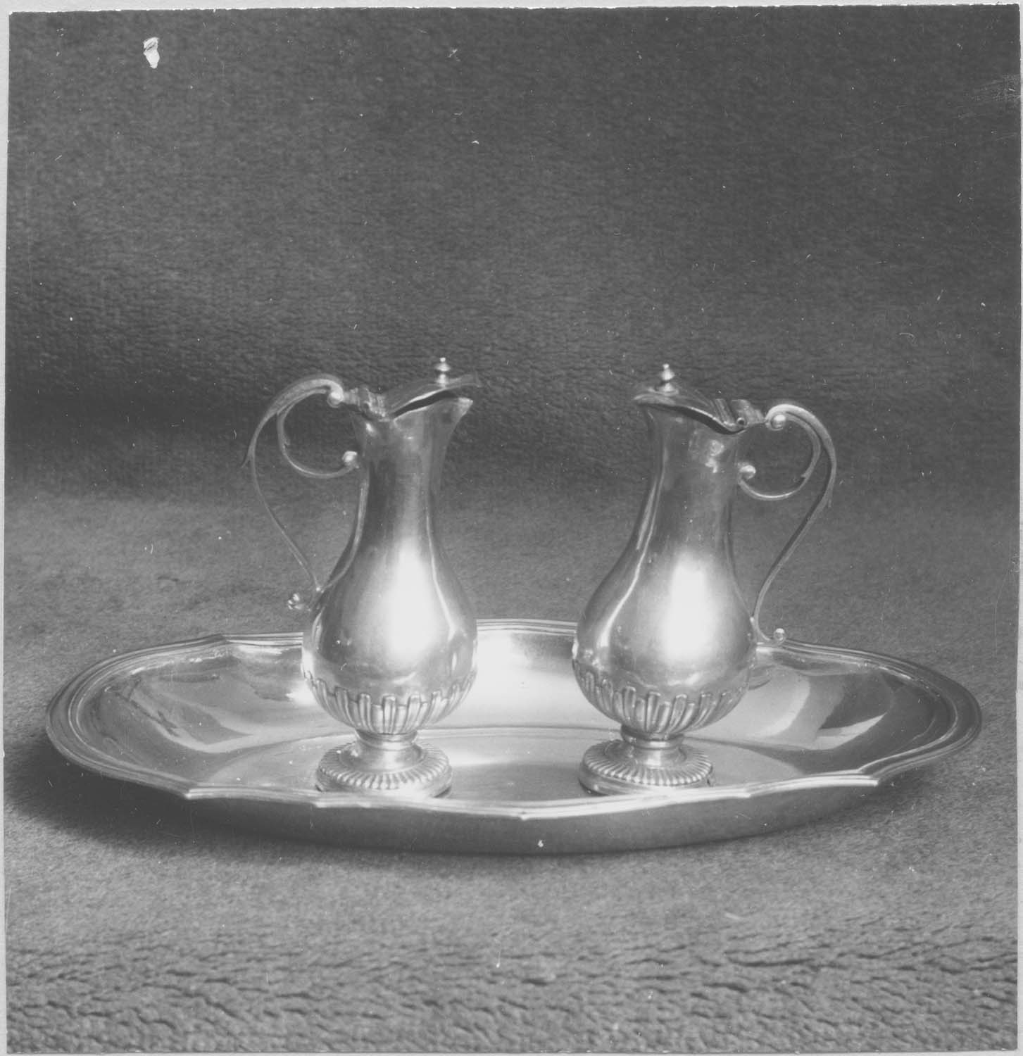 burettes, plateau à burettes, vue générale - © Ministère de la Culture (France), Médiathèque du patrimoine et de la photographie, diffusion RMN-GP