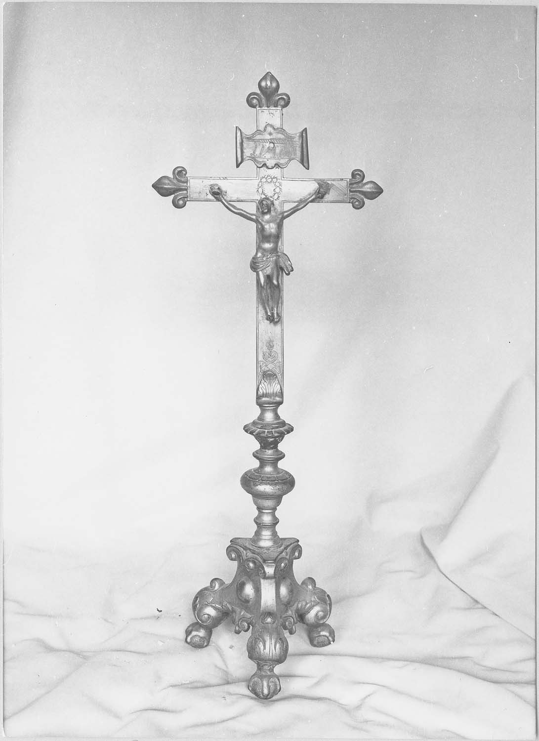 croix d’autel, vue générale - © Ministère de la Culture (France), Médiathèque du patrimoine et de la photographie, diffusion RMN-GP