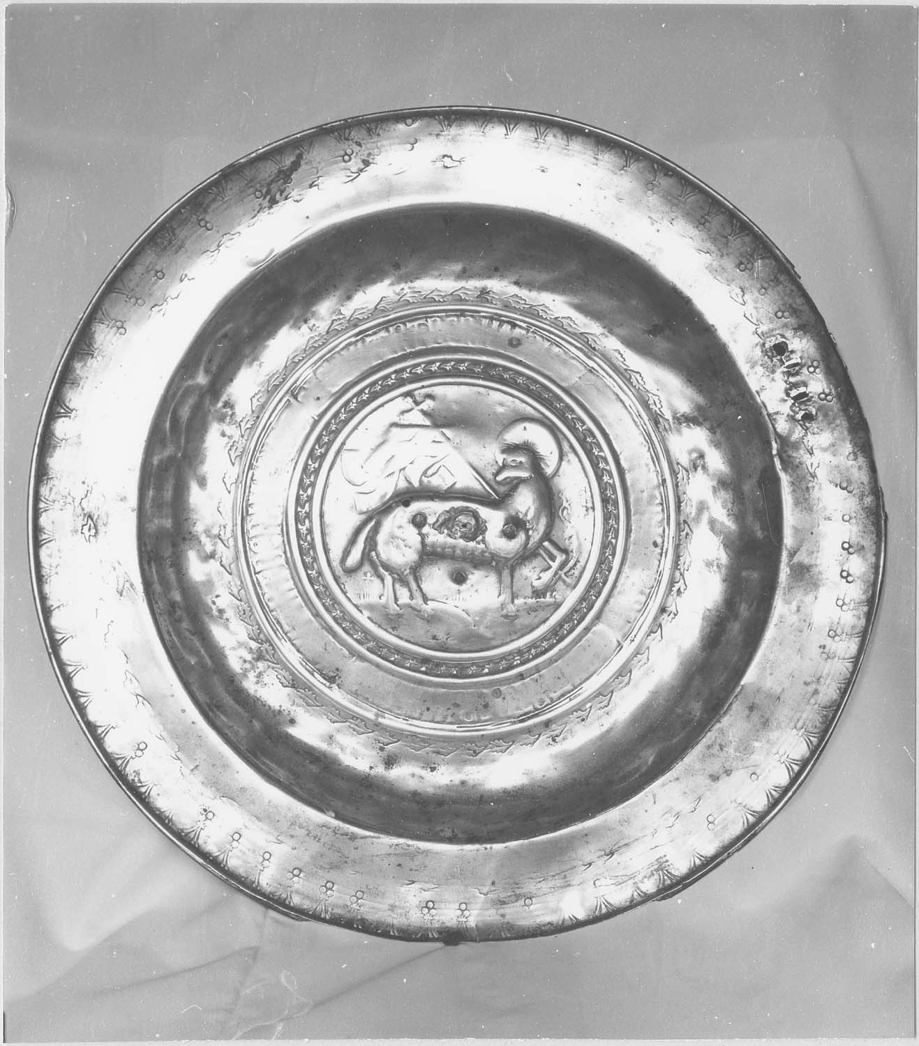 plat à quêter (No 1), vue générale - © Ministère de la Culture (France), Médiathèque du patrimoine et de la photographie, diffusion RMN-GP