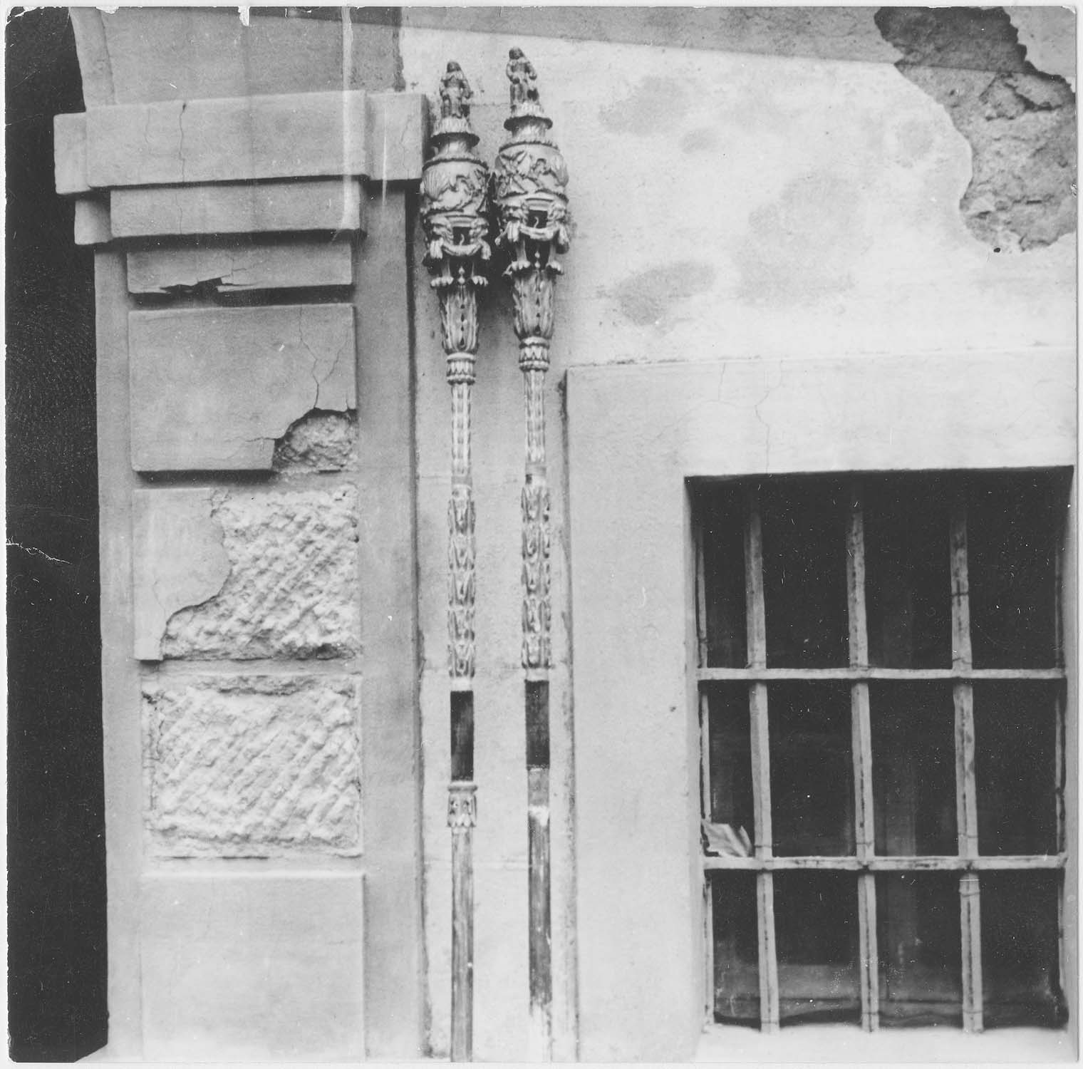bâtons de procession de confrérie, vue générale - © Ministère de la Culture (France), Médiathèque du patrimoine et de la photographie, diffusion RMN-GP