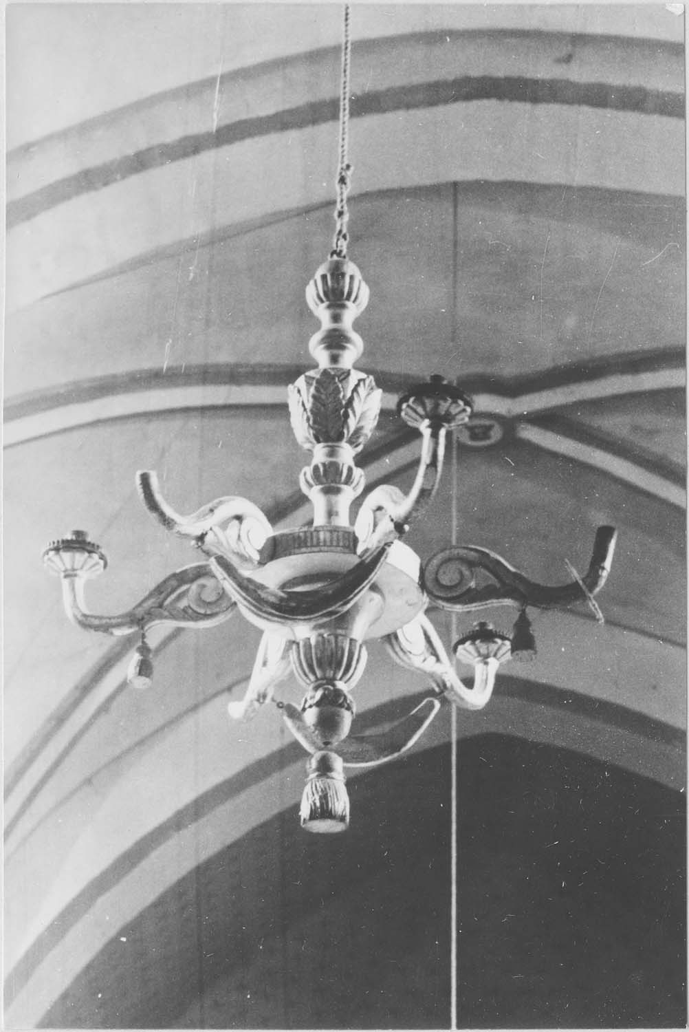 lustre, vue générale - © Ministère de la Culture (France), Médiathèque du patrimoine et de la photographie, diffusion RMN-GP