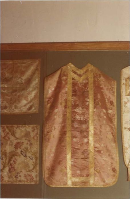 chasuble, étole, manipule, voile de calice, bourse de corporal - © Ministère de la Culture (France), Médiathèque du patrimoine et de la photographie, diffusion RMN-GP