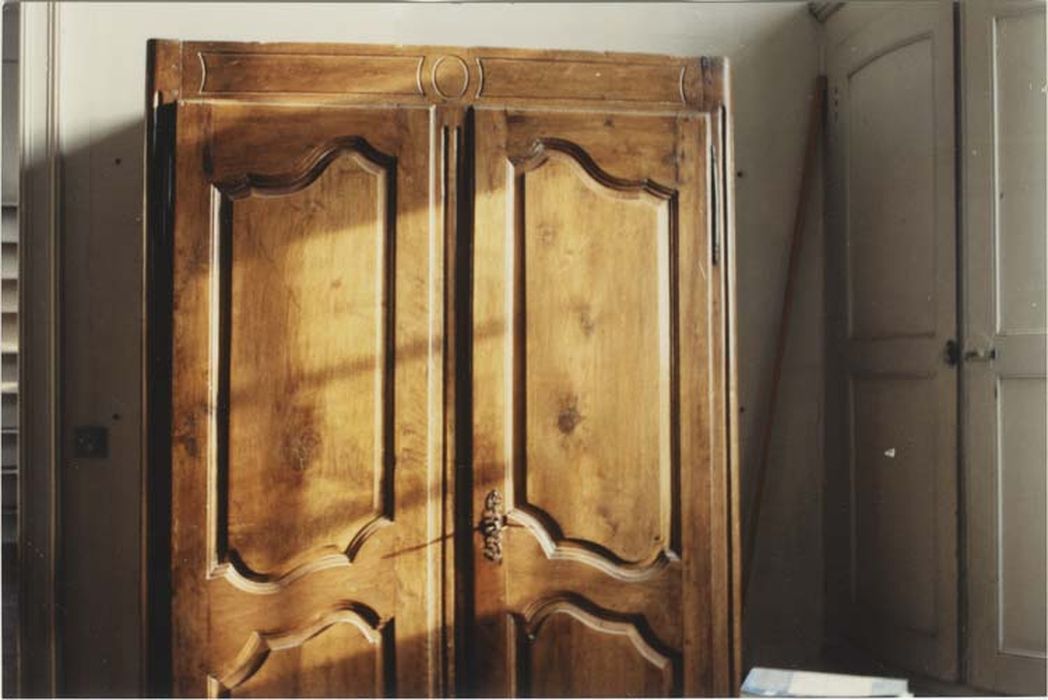 armoire à linge