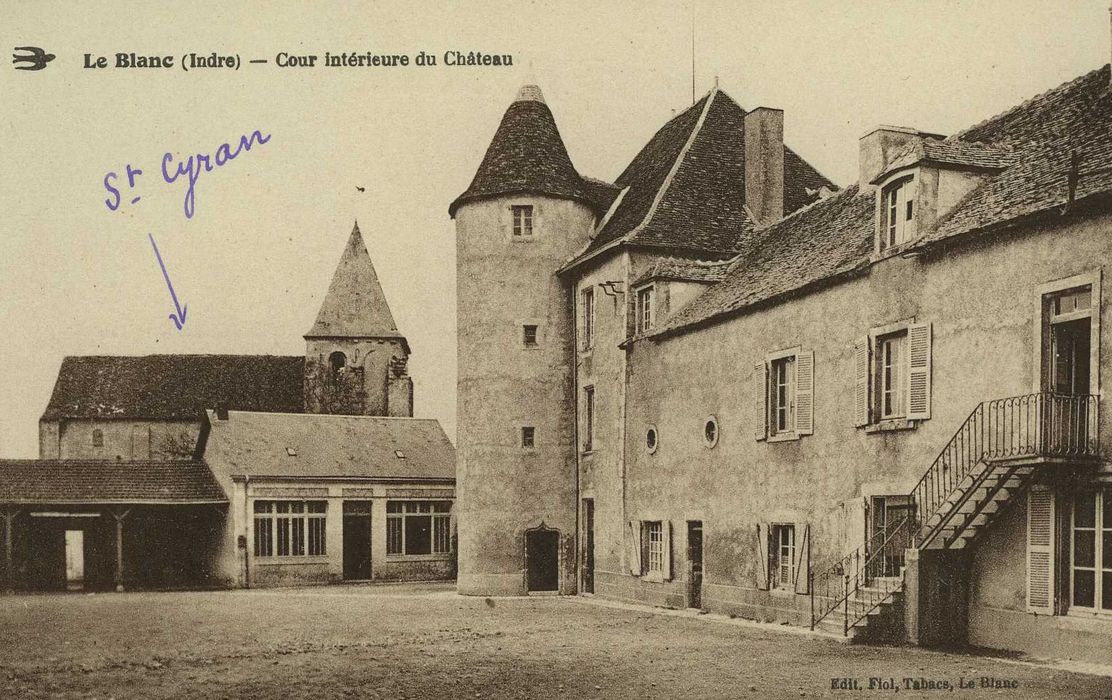 Eglise Saint-Cyran : Vue partielle de l’église depuis l’est