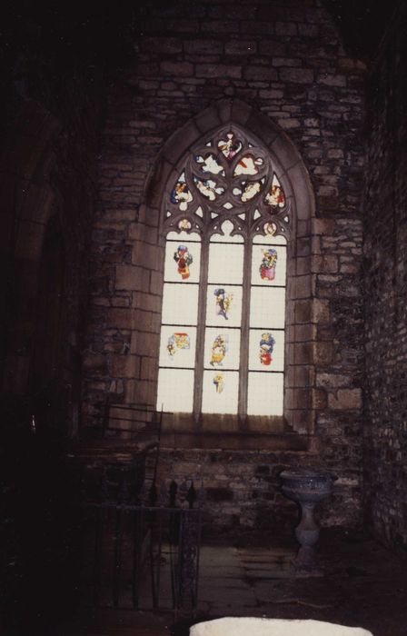 Eglise Notre-Dame : chapelle sud, verrière, vue générale