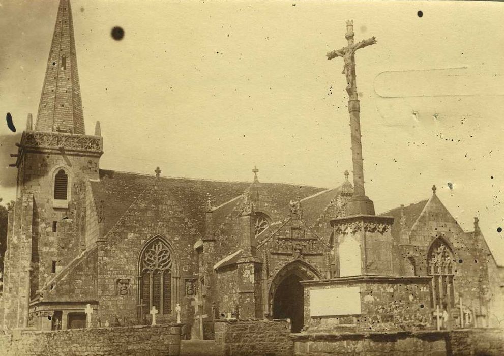 Eglise Notre-Dame et cimetière : Ensemble sud, vuegénérale