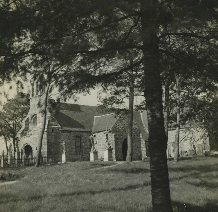 Chapelle de Burthulet : Ensemble sud-ouest, vue partielle