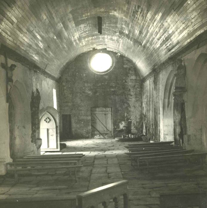 Chapelle de Burthulet : Nef, vue générale