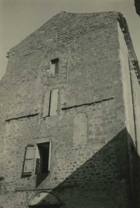 Ancienne église Notre-Dame dou Mercadilh : Façade occidentale, vue partielle