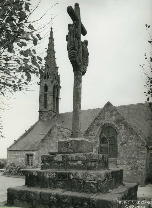 Eglise Notre-Dame-de-Lorette : Calvaire, vue générale