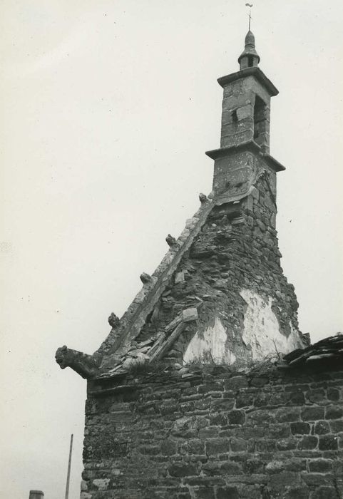 Chapelle du Christ : Façade occidentale, vue partielle