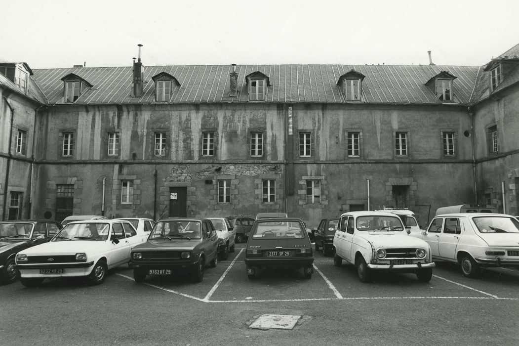 Ancienne abbaye des Jacobins : Bâtiment C, façade nord, vue générale