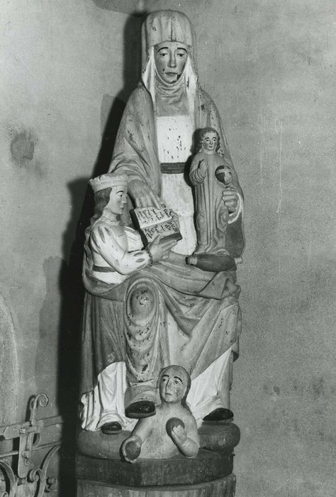 groupe sculpté : Sainte Anne, la Vierge et l'Enfant Jésus