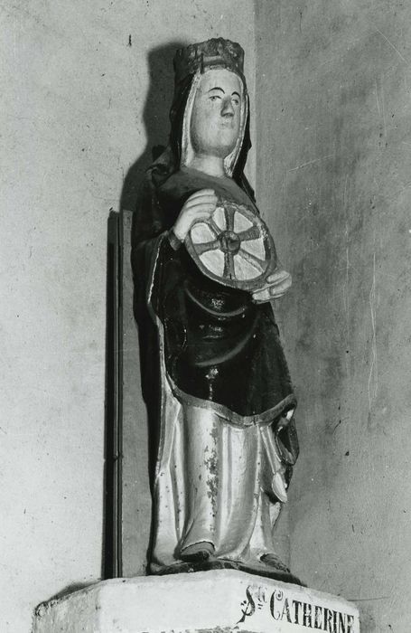 statue : Sainte Catherine