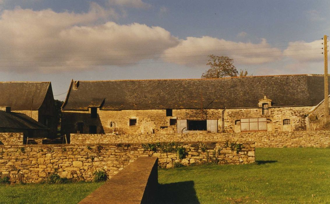 Manoir de Vau de Quip : Bâtiments de ferme, ensemble sud, vue générale