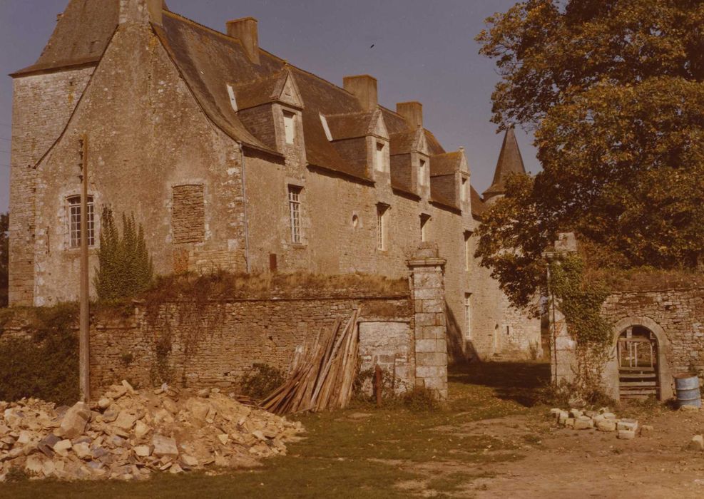 Manoir de Vau de Quip : Ensemble sud-ouest, vue générale