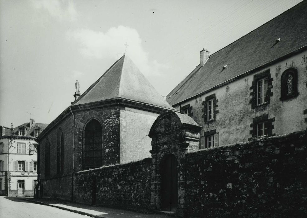 Ancien couvent des Ursulines : Ensemble ouest sur rue, vue générale