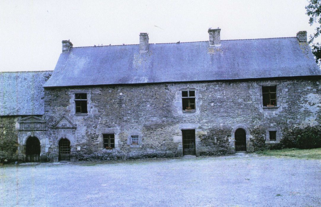 Manoir du Val au Houx : Logis, façade nord-ouest, vue générale