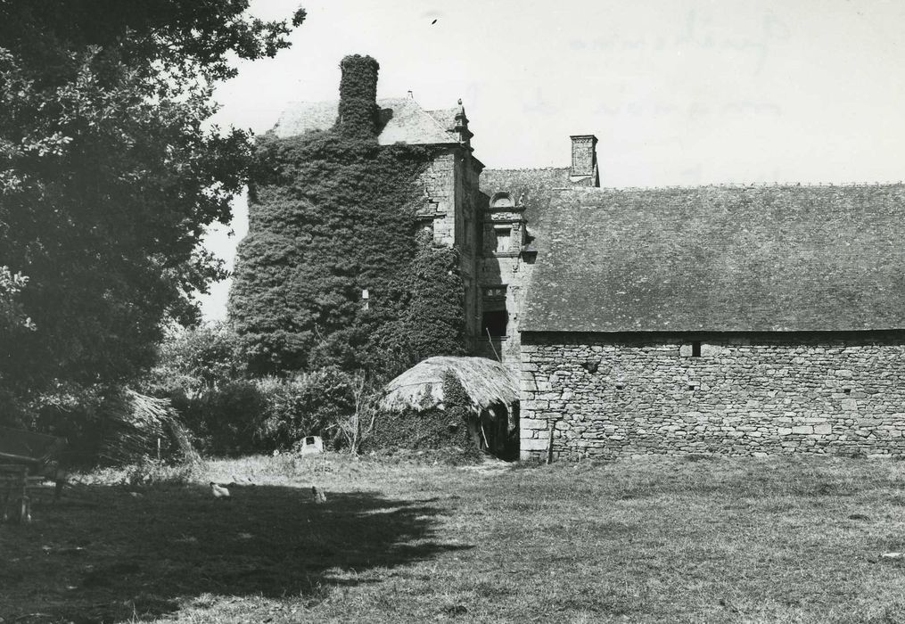 Manoir de Le May, appelé aussi Le Mée, ou Lemais : Ensemble sud, vue générale