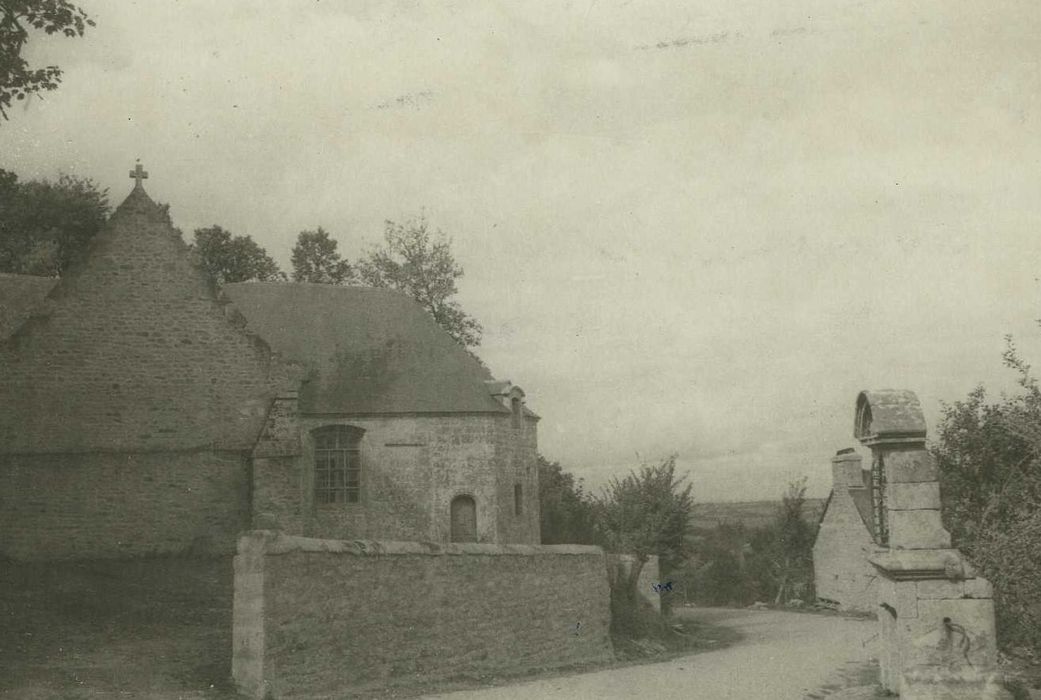 Chapelle Notre-Dame-de-Manéguen : Ensemble sud, vue partielle