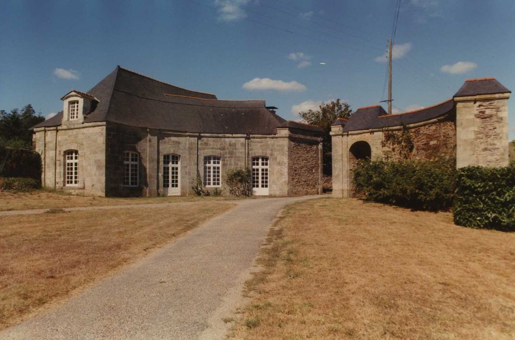 Château de Coëtbo : Portal d’accès, ensemble sud, vue générale