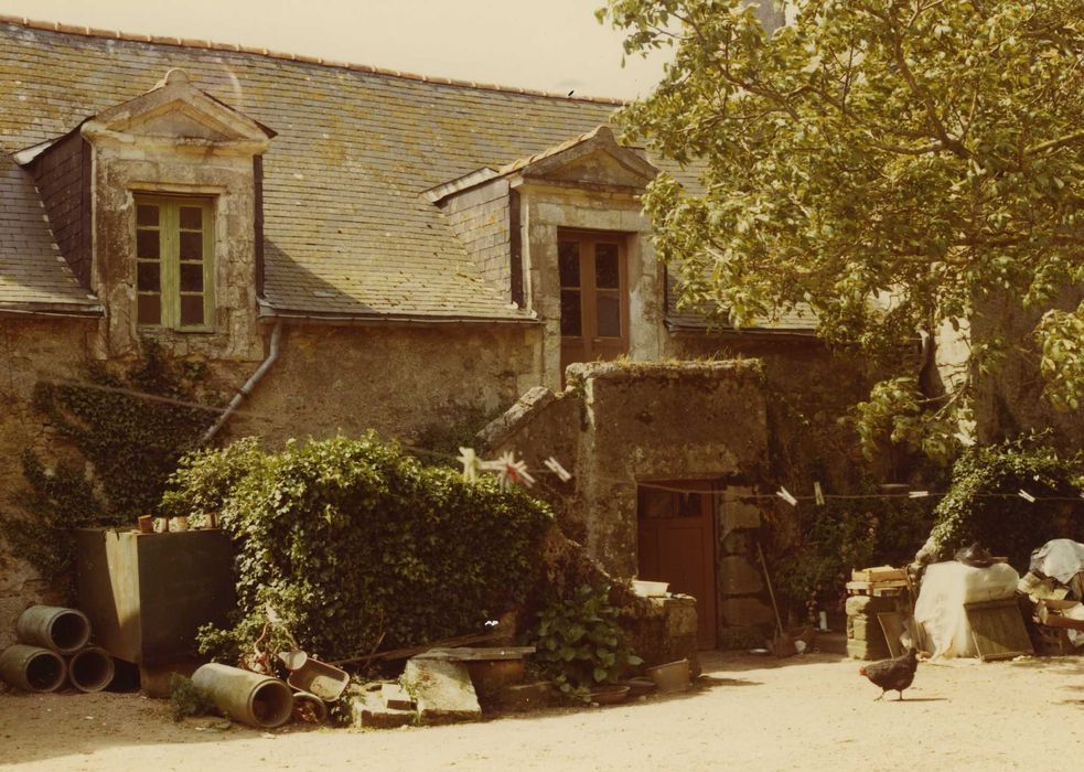 Ancien prieuré : Façade nord, vue partielle