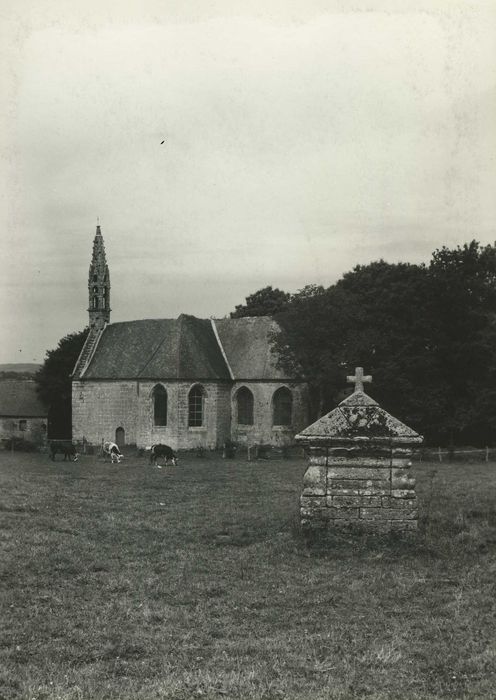 Chapelle Neuve et sa fontaine : Ensemble sud, vue générale