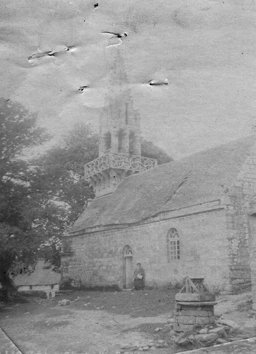 Chapelle Saint-Yves : Façade latérale, vue partielle